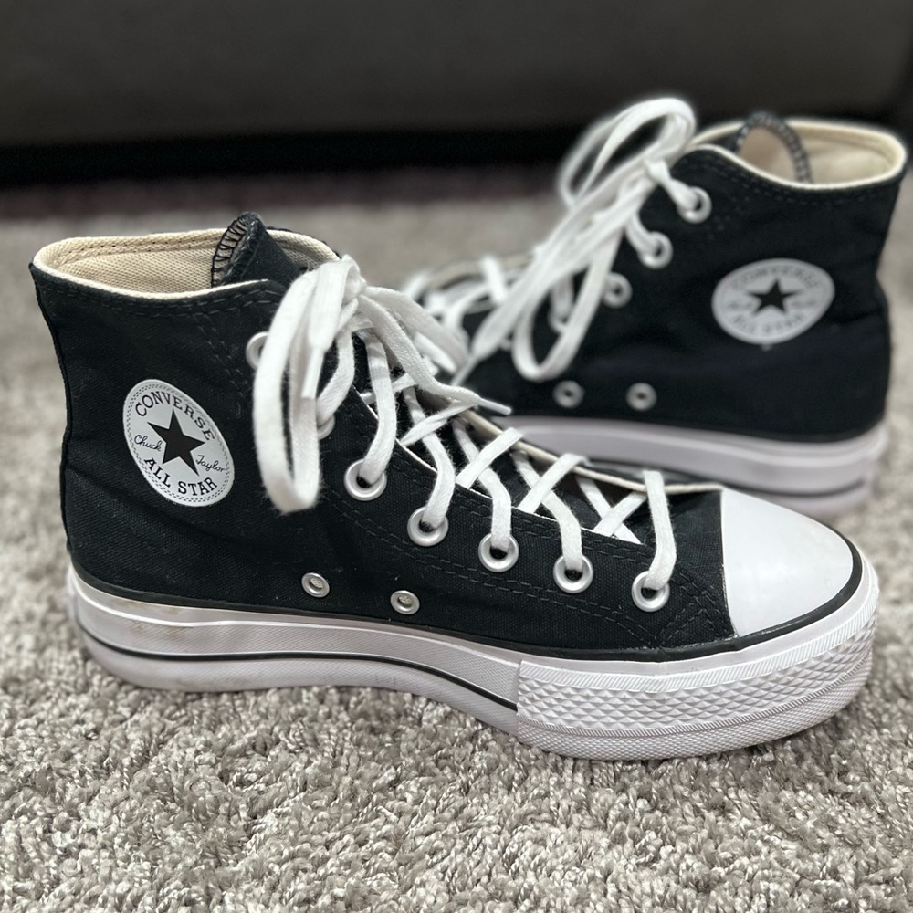 Converse Chuck Taylor All Star Lift Platform Canvas